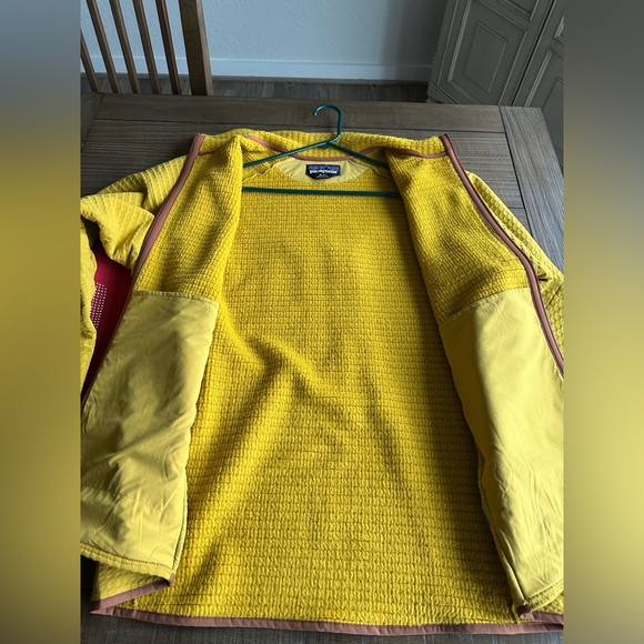 Patagonia Men's Jacket - Picture 5 of 9